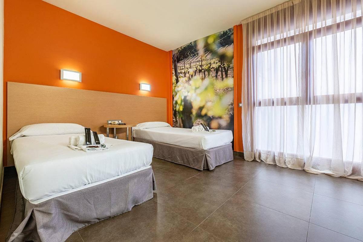 Hotel Pere III El Gran ヴィラフランカ・デル・ペネデス エクステリア 写真