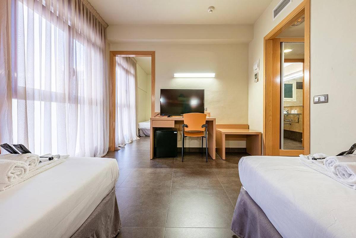 Hotel Pere III El Gran ヴィラフランカ・デル・ペネデス エクステリア 写真