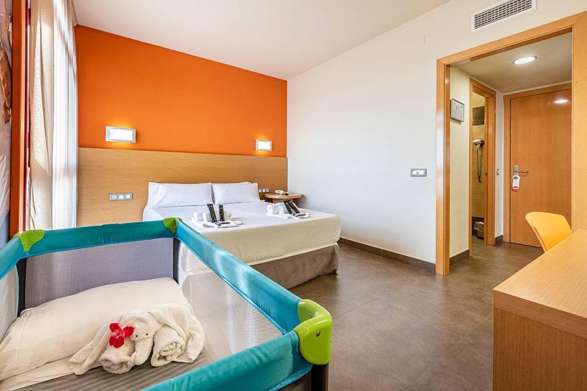 Hotel Pere III El Gran ヴィラフランカ・デル・ペネデス エクステリア 写真